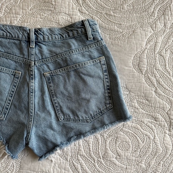 Reformation - Dakota Mid Rise Relaxed Short - Manzanita - Picture 9 of 11